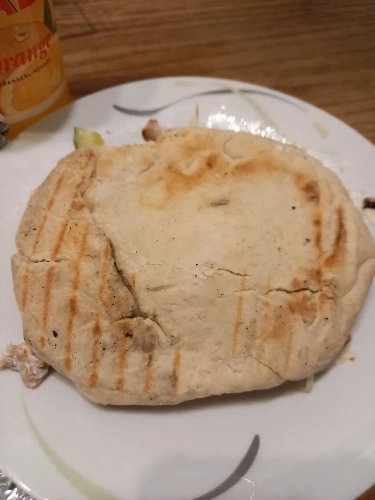 Anonym_Pizza & Kebap-Haus_Cadenberge_recensione