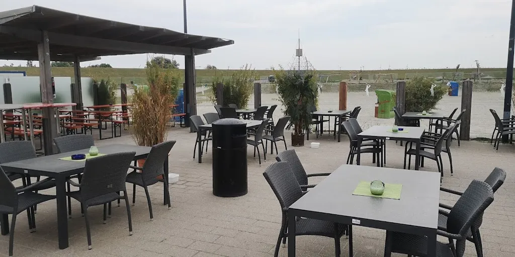 Cornelius Am Friesenstrand_Butjadingen_slider_image_1