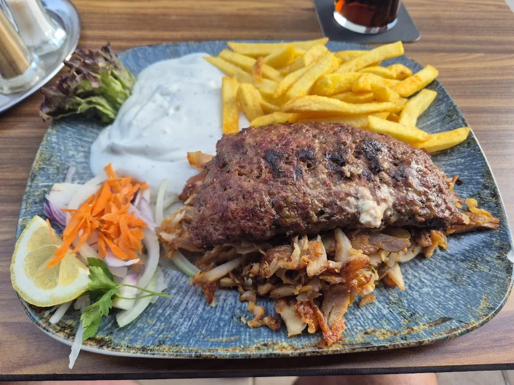 Mediterranes Restaurant Bulut_Coppenbrügge_slider_image_3