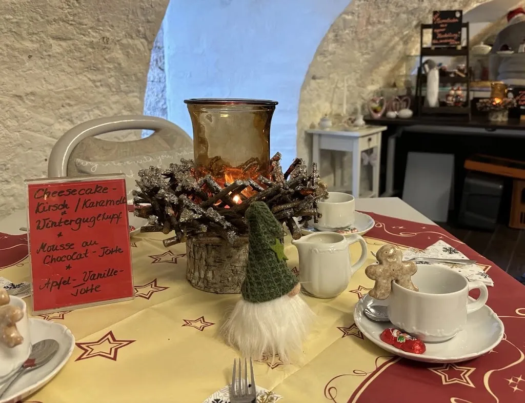 Jesse Khala_Burgcafé Coppenbrügge_Coppenbrügge_review