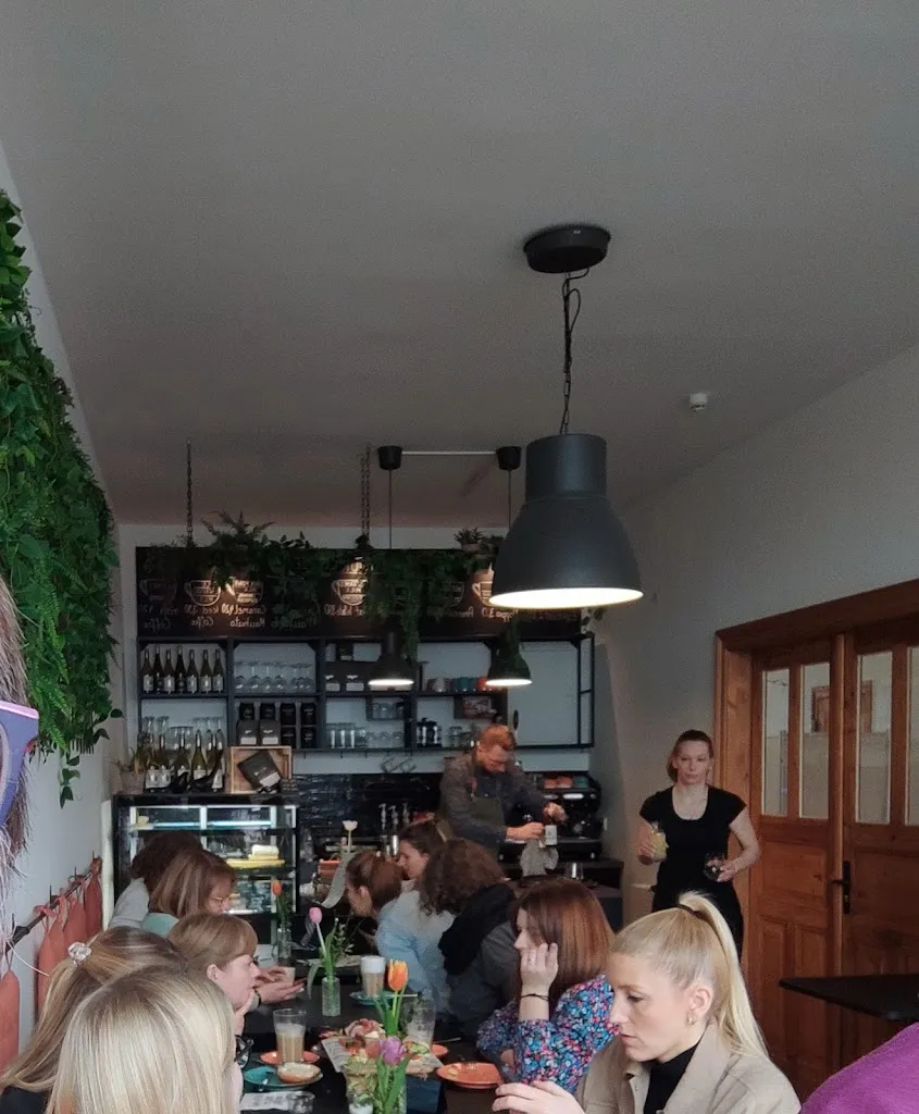 Shannon Wentworth_Butterbrot & Blattgold_Buxtehude_review