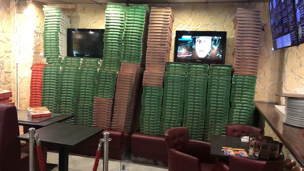 PiZZA IN Clausthal restaurant in Clausthal-Zellerfeld