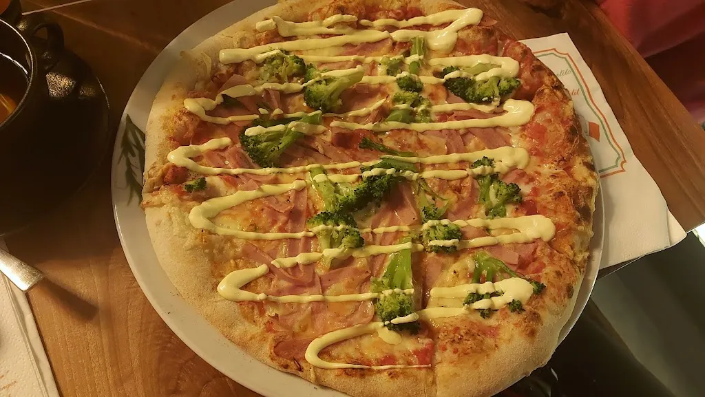 PiZZA IN Clausthal_Clausthal-Zellerfeld_slider_image_3