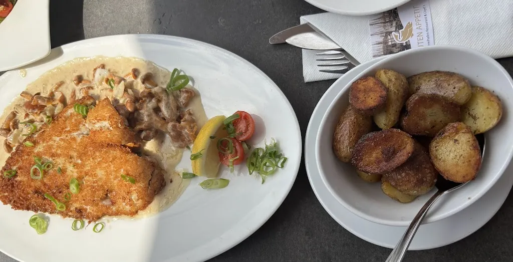 Fischereihafen Restaurant & Fischereihafen Lloyd’s_Cuxhaven_slider_image_3