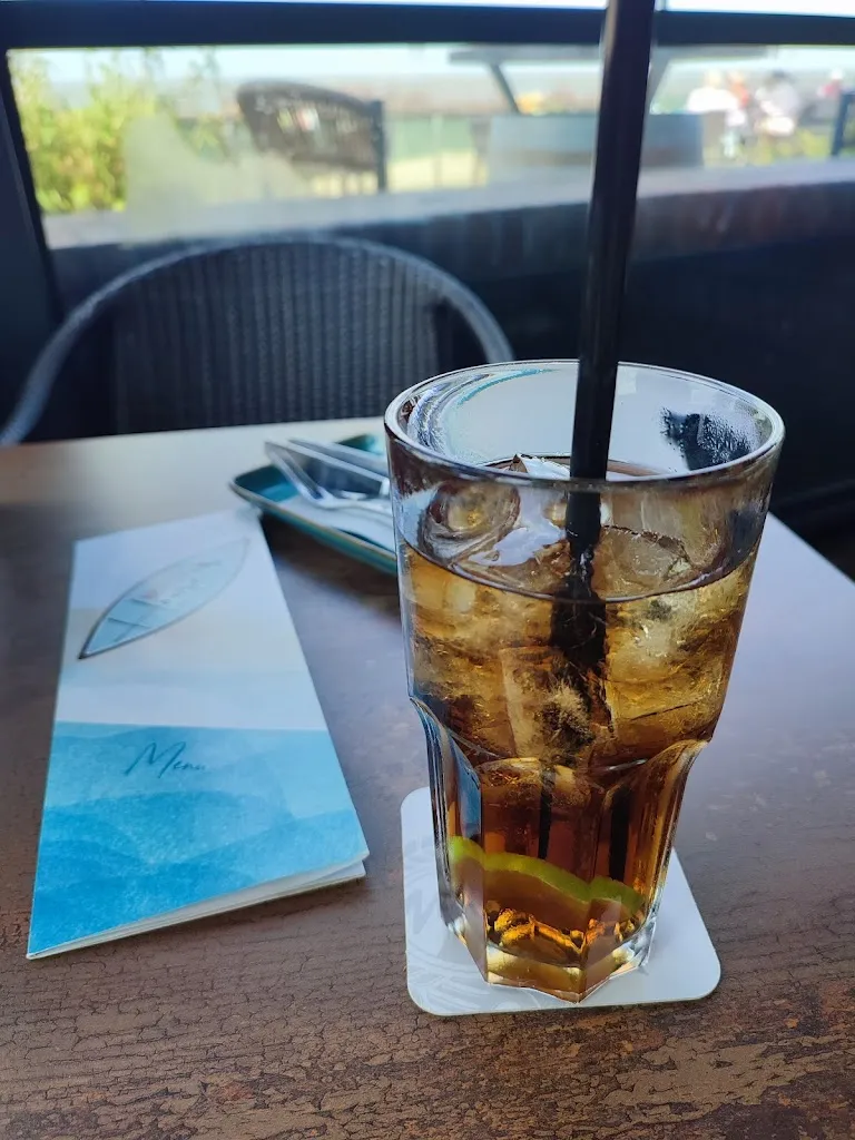 Marina Cupic_Beach House - Restaurant, Cafe, Bar_Cuxhaven_review