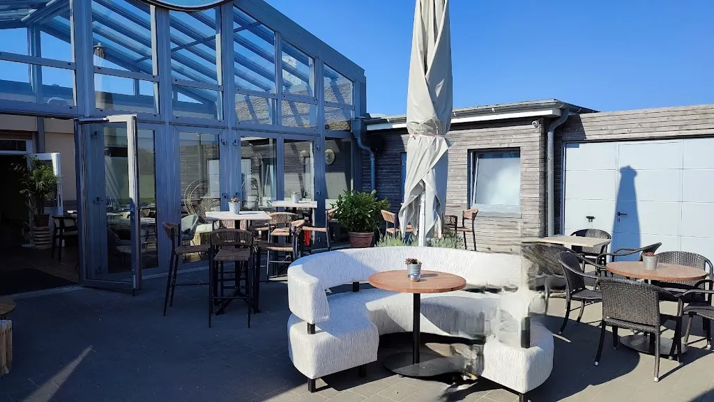 Beach House - Restaurant, Cafe, Bar_Cuxhaven_slider_image_1