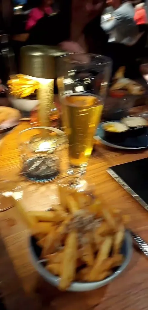 ÜBERLAND Restaurant_Braunschweig_slider_image_2