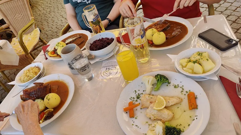 Priyanka Bharti_Marktplatzstüberl_Fichtelgebirge_review