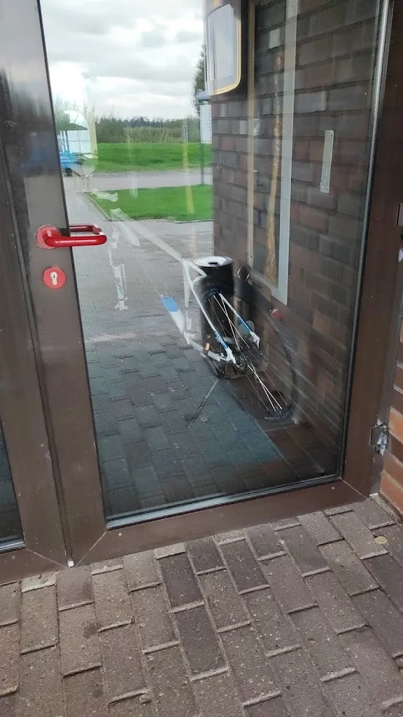 Pasi Mustalahti_Cafe-Restaurant Jümmesee_Detern_review