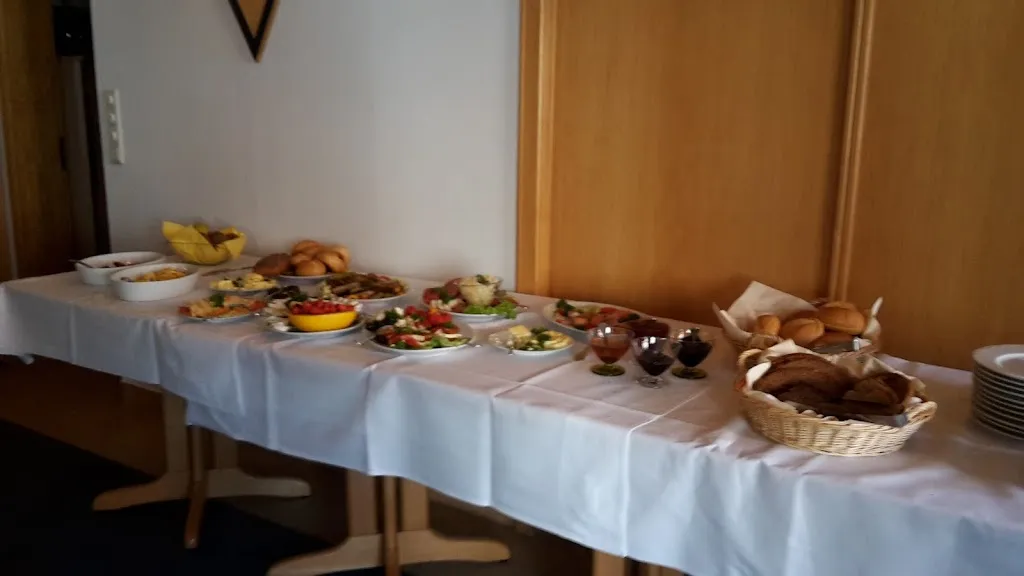 Röhnberg-Eck Gaststätte restaurant in Delligsen