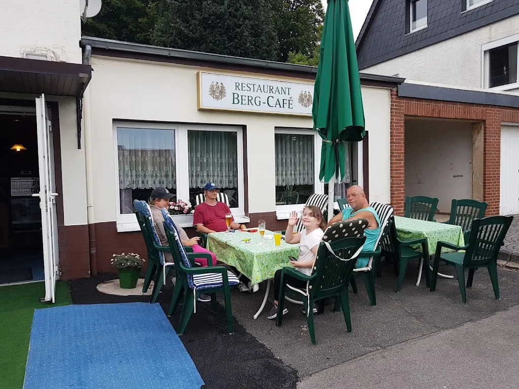 Hotel-Restaurant Berg-Café ristorante a Delligsen