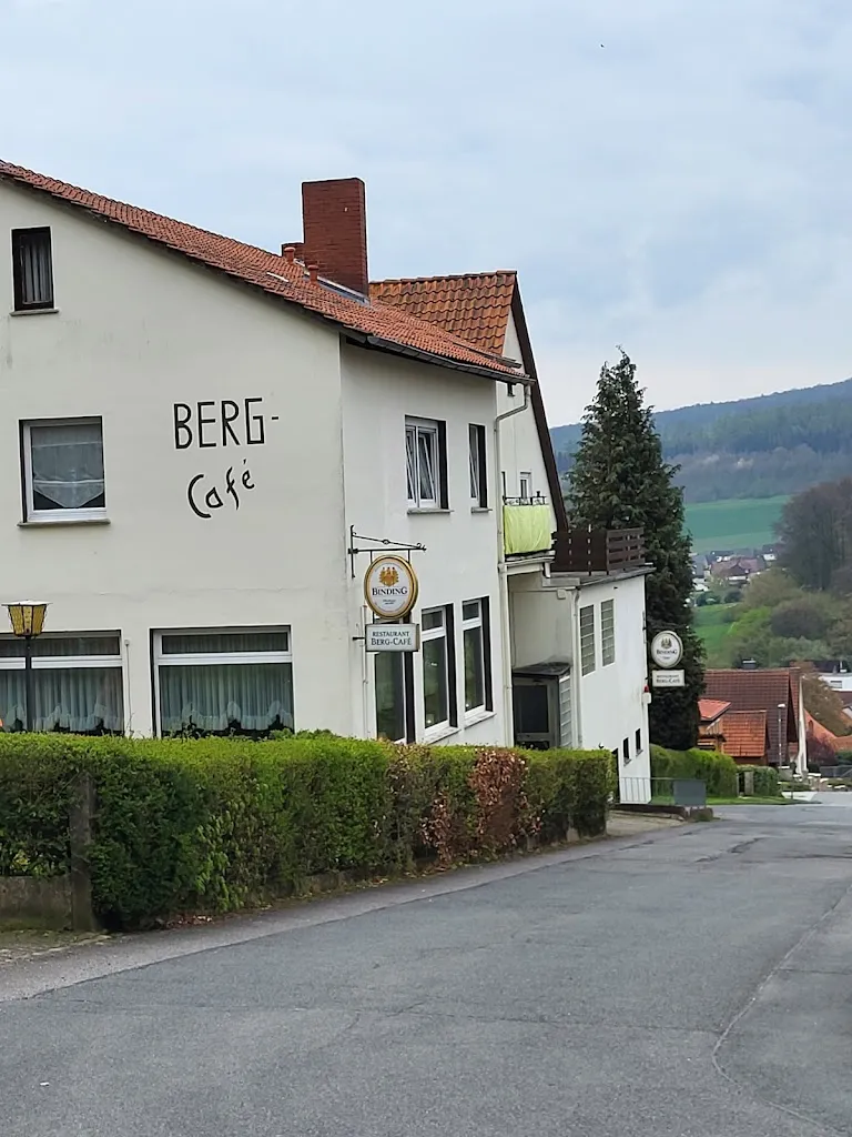 Hotel-Restaurant Berg-Café_Delligsen_slider_image_3