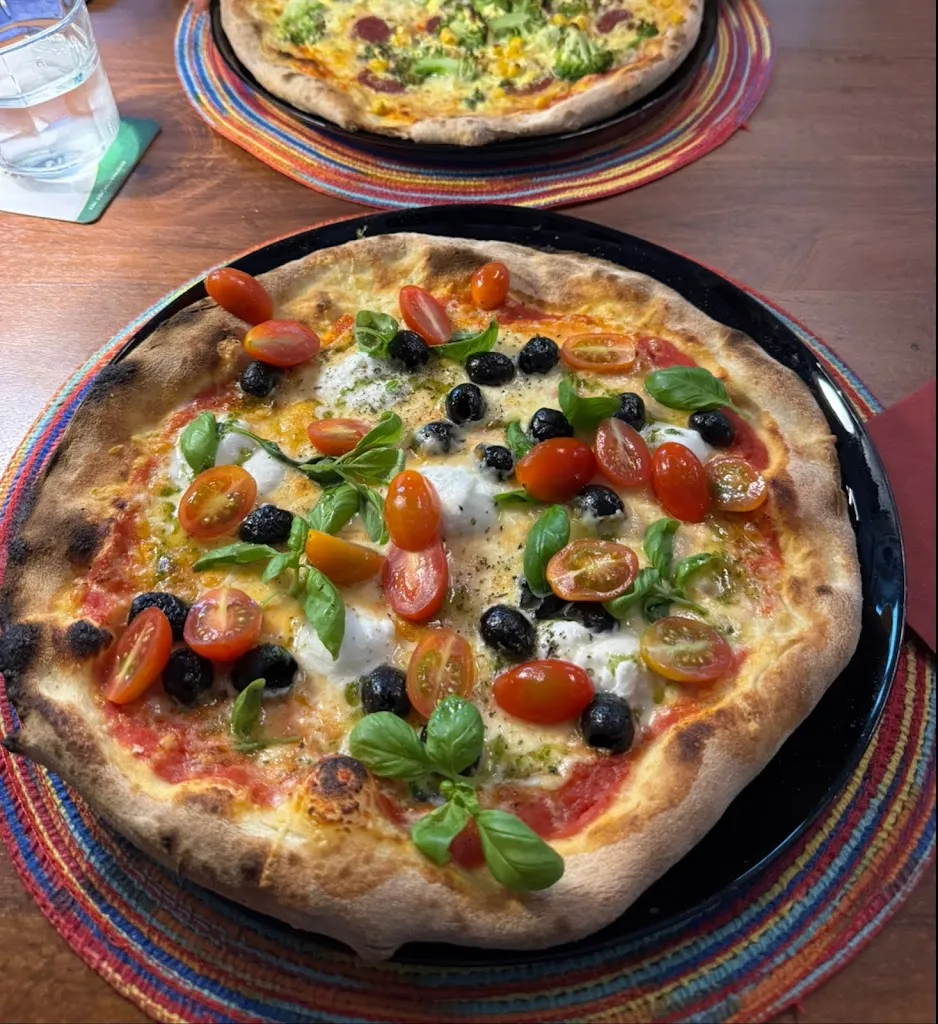 f. m._Pizzeria Alessio & Café_Damme_review