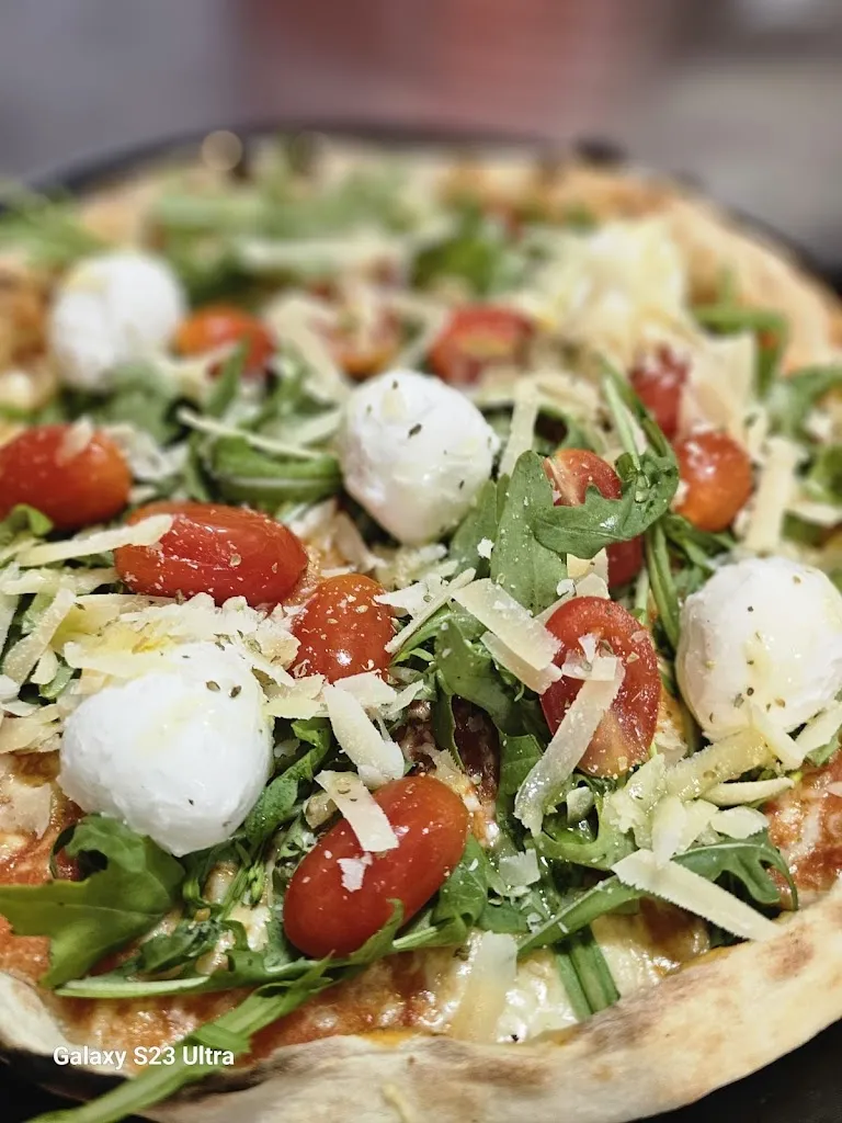 Pizzeria Alessio & Café_Damme_slider_image_2