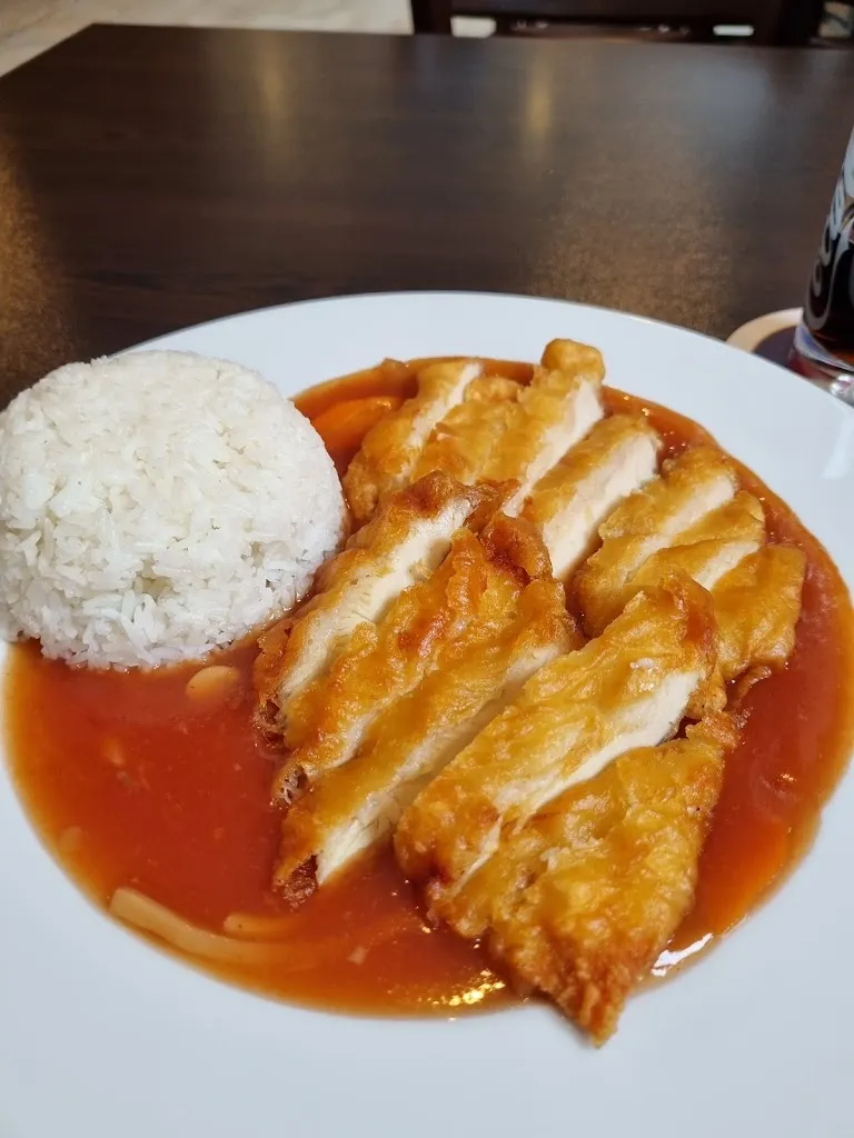 Oliver Kolbe_Hummer China-Imbiss_Damme_review