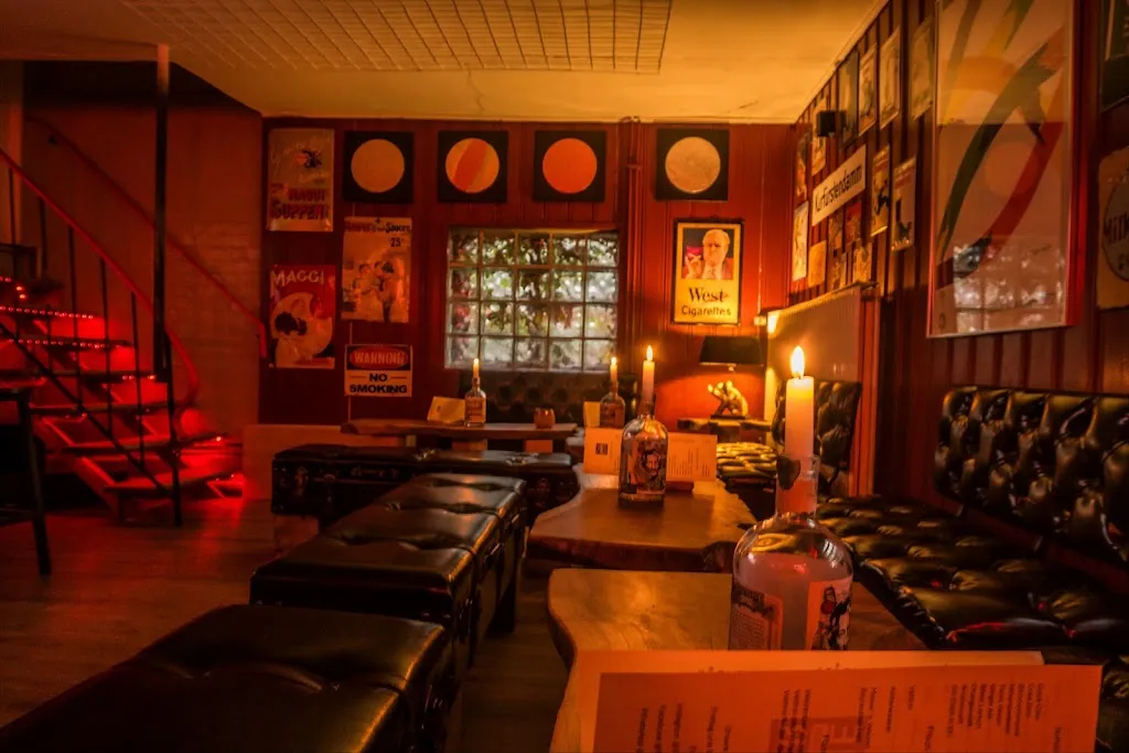 THE BAR_(Elbe)_slider_image_3