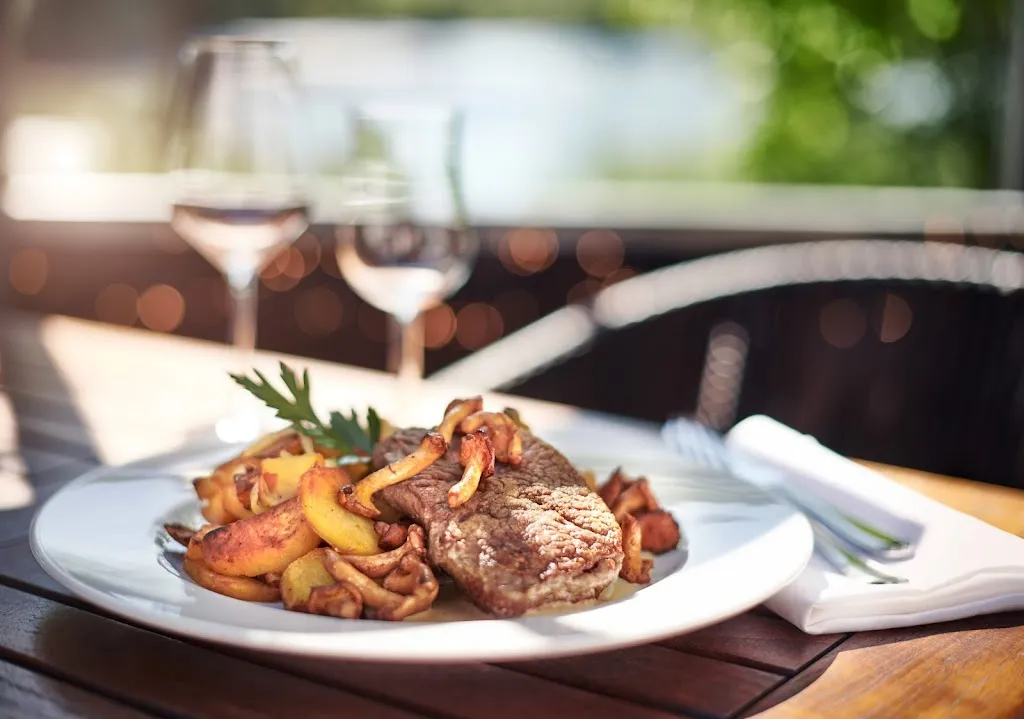 Restaurant Teichhûs Hannover | durchgehend warme Küche_Hannover_slider_image_3