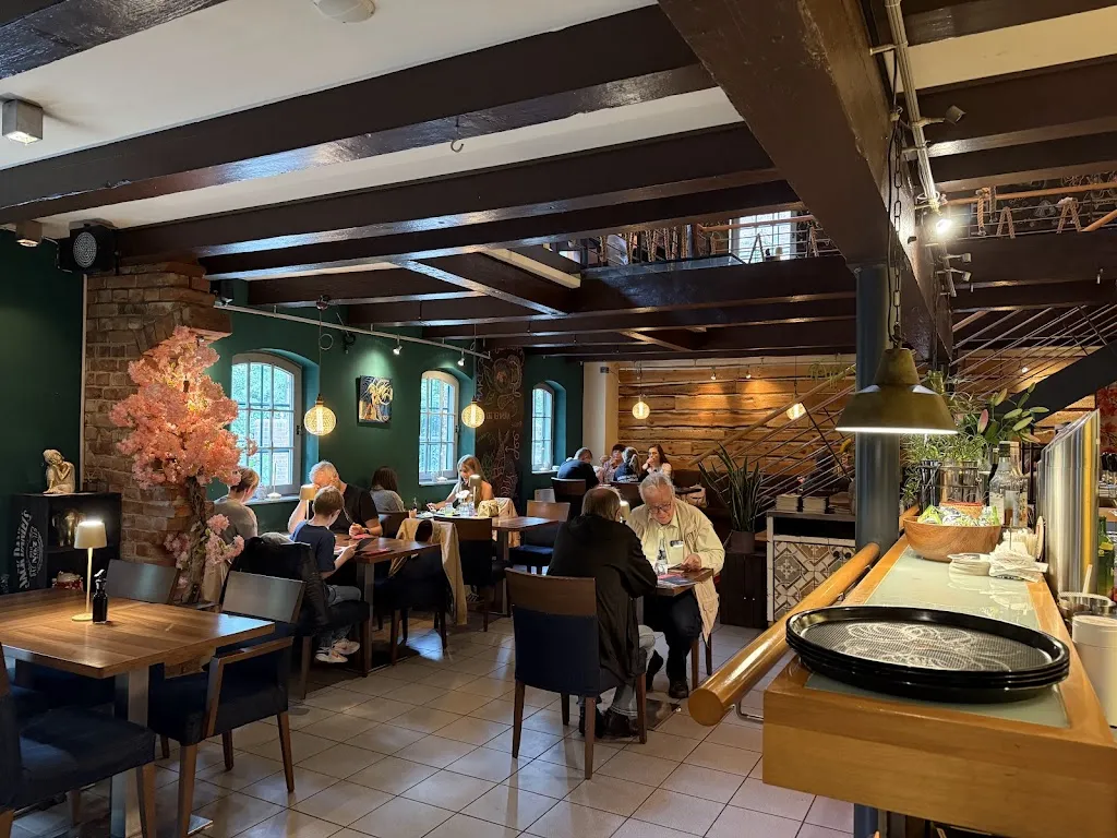 Hi Restaurant & Bar_Delmenhorst_slider_image_3