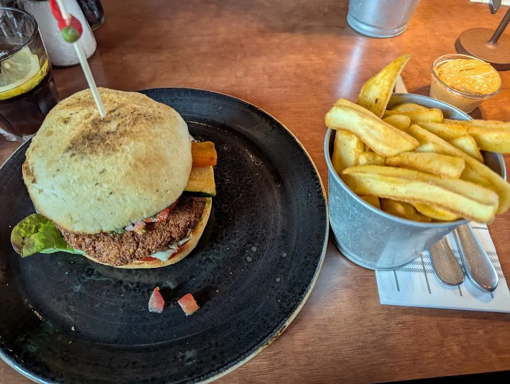 Ariel mit K_Steinhaus_Delmenhorst_review