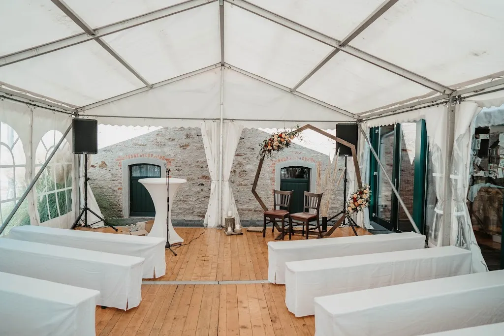 Harwerth Fotografie_Roterts Alte Brennerei, Festsaal_Wald_review