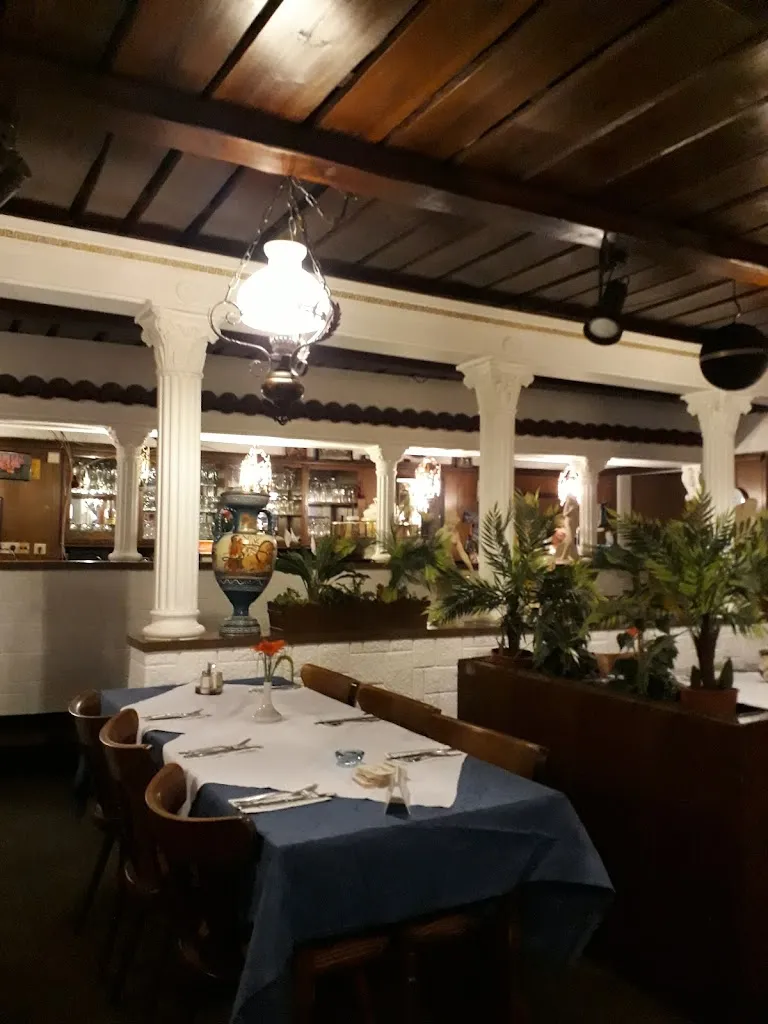 Restaurant Corfu_Wald_slider_image_2