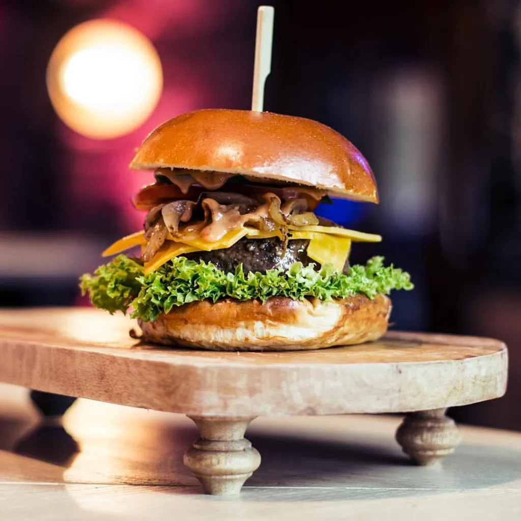 H9 Beer + Burger_Uetze_slider_image_2