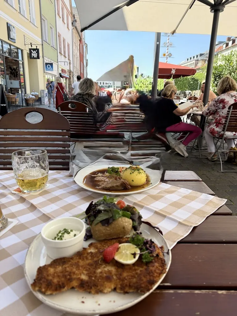 NZAURUSS_Oskar - Das Wirtshaus am Markt_Bayreuth_avis