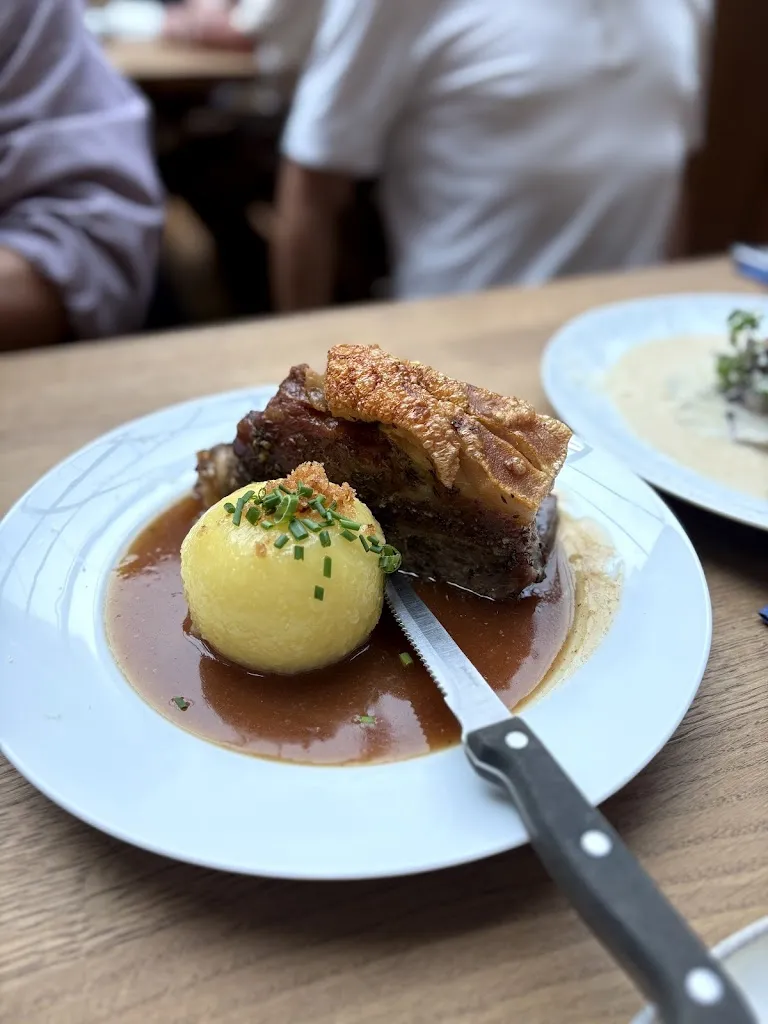 Kyler Teo_Oskar - Das Wirtshaus am Markt_Bayreuth_avis