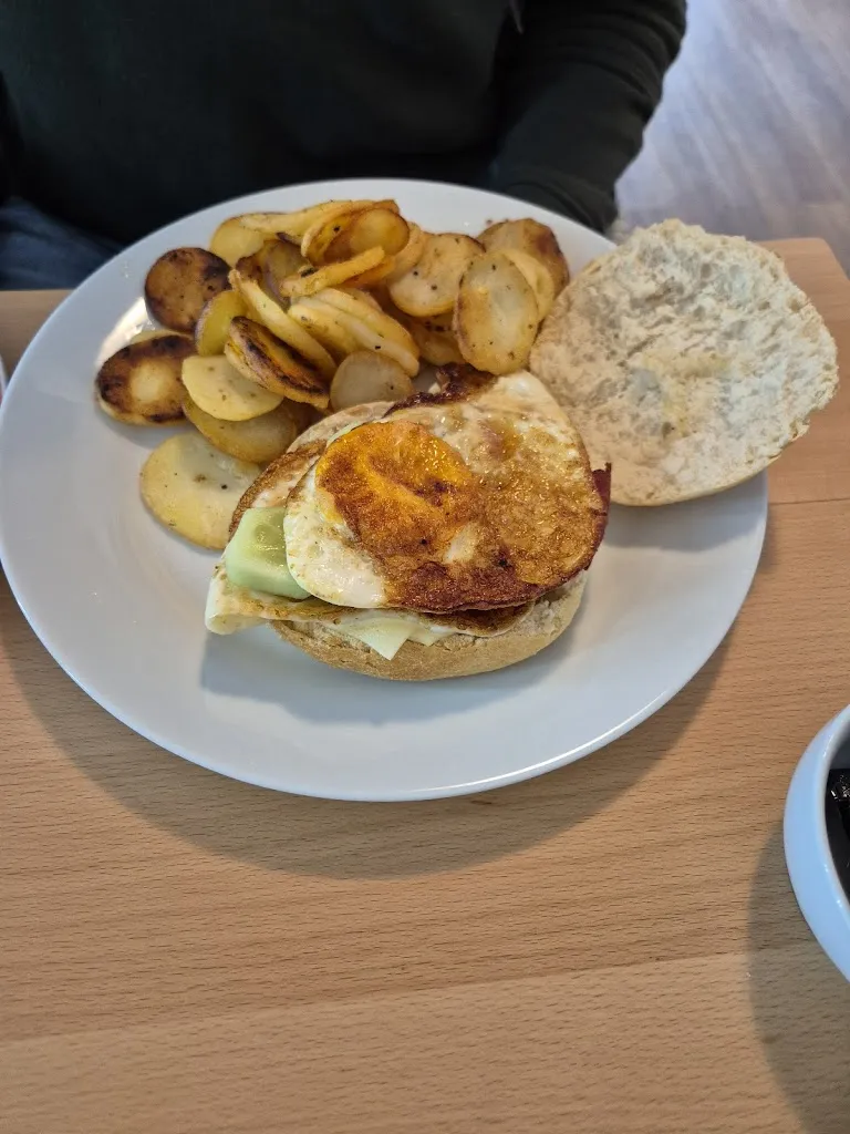 Menu_Café Kunterbunt am Deich - Brötchen-Lieferservice, Frühstück, Pfannkuchen, Snacks, Kaffee & Kuchen_Dornum_immagine_9