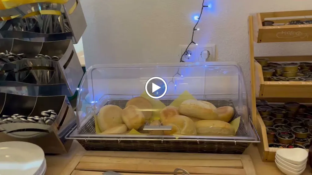 Café Kunterbunt am Deich - Brötchen-Lieferservice, Frühstück, Pfannkuchen, Snacks, Kaffee & Kuchen_Dornum_slider_image_2