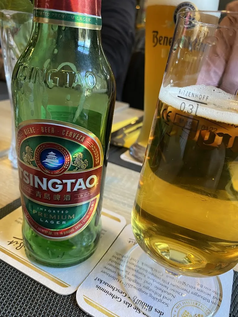 Mau_Asia Pham_Dornum_review