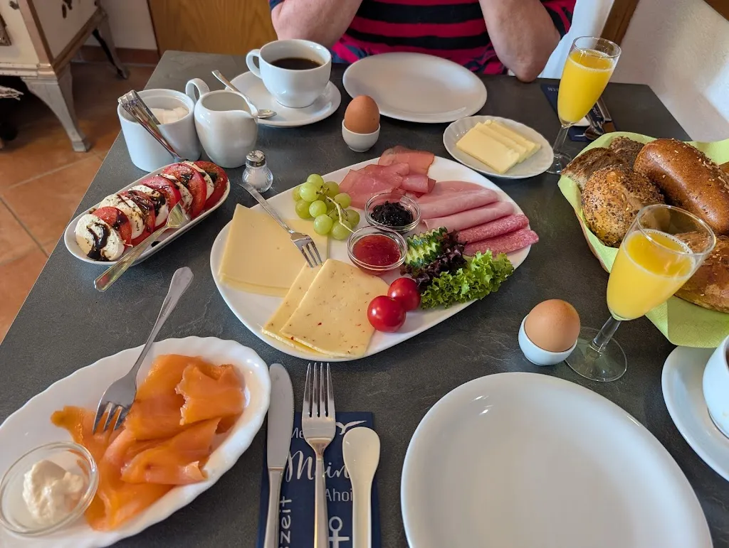 Frühstücks-cafè Hausnordlicht_Dornum_slider_image_3