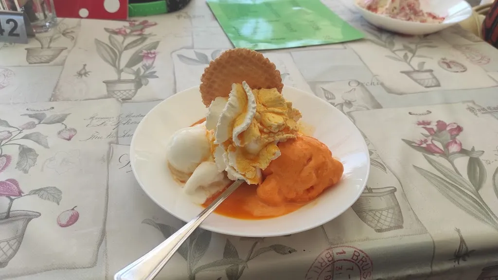 Menu_Heikes Eiscafe_Dornum_immagine_6