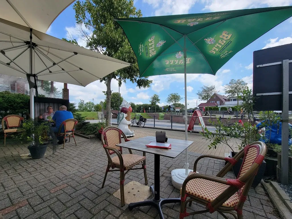 Heikes Eiscafe ristorante a Dornum