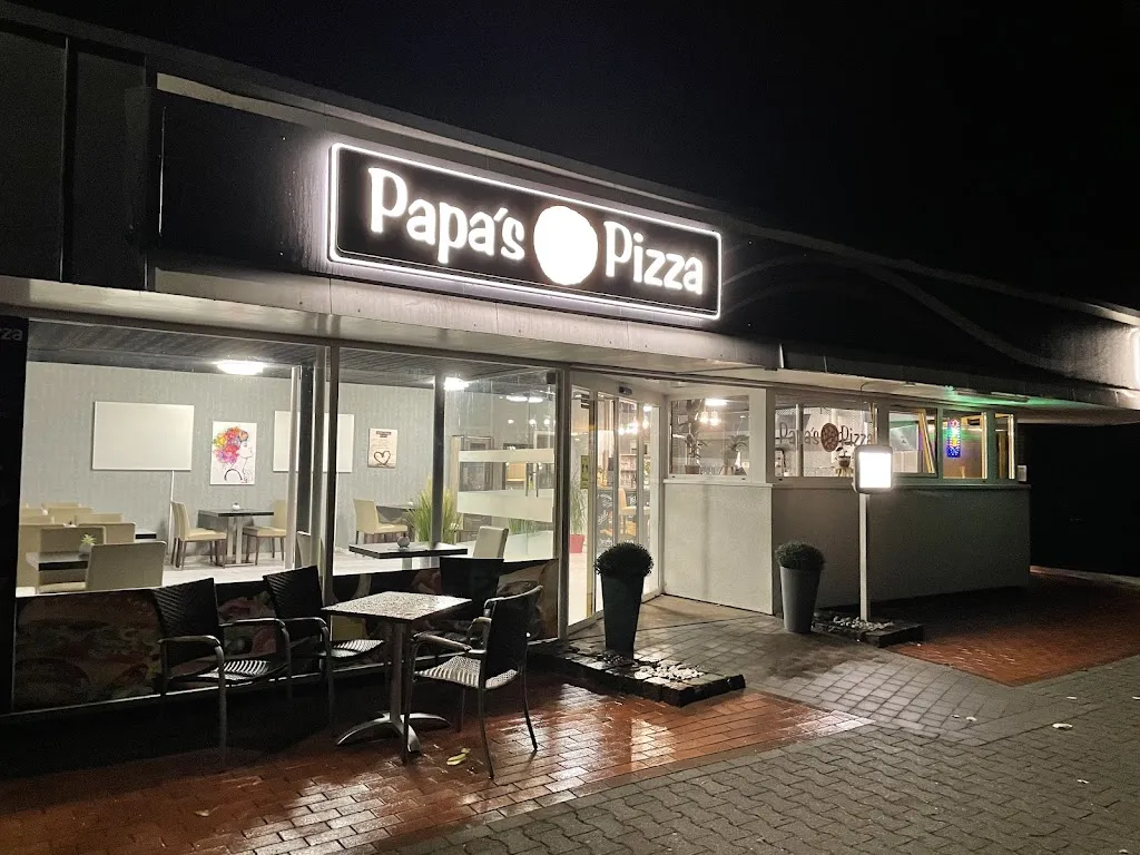 Papa's Pizza restaurant in Kluse