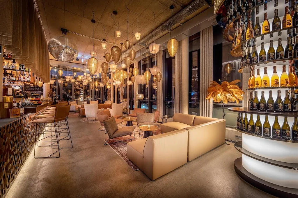 SEVEN Restaurant & Rooftopbar restaurant in Aalen