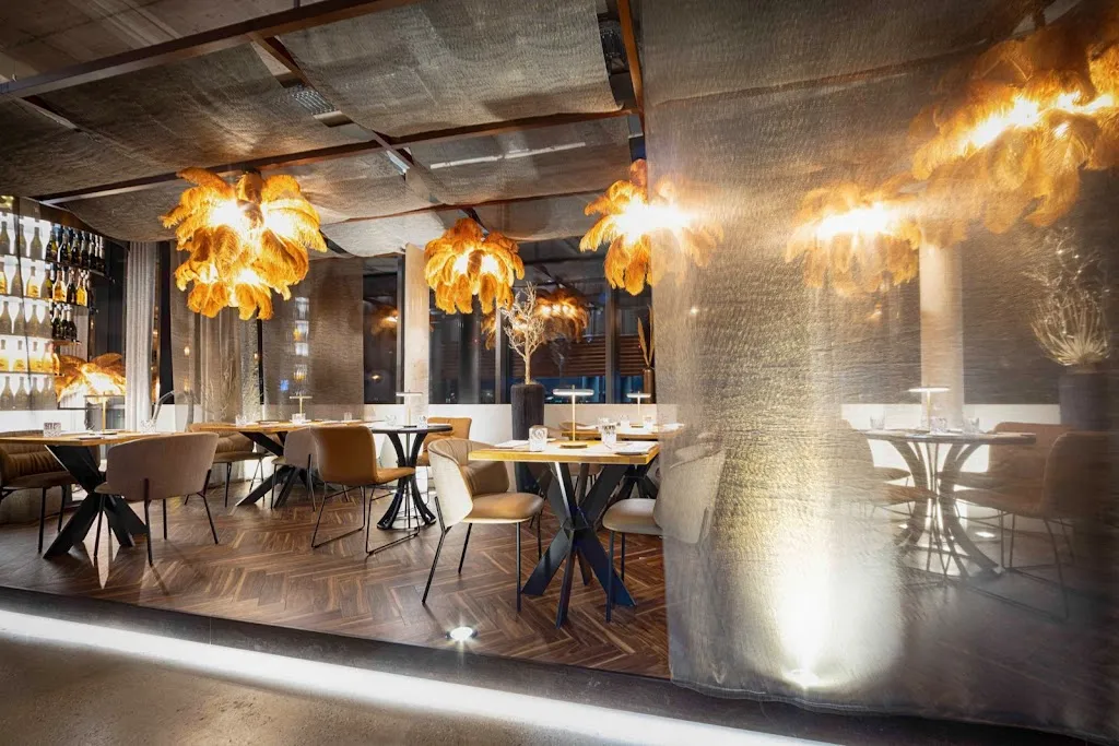 SEVEN Restaurant & Rooftopbar_Aalen_slider_image_3