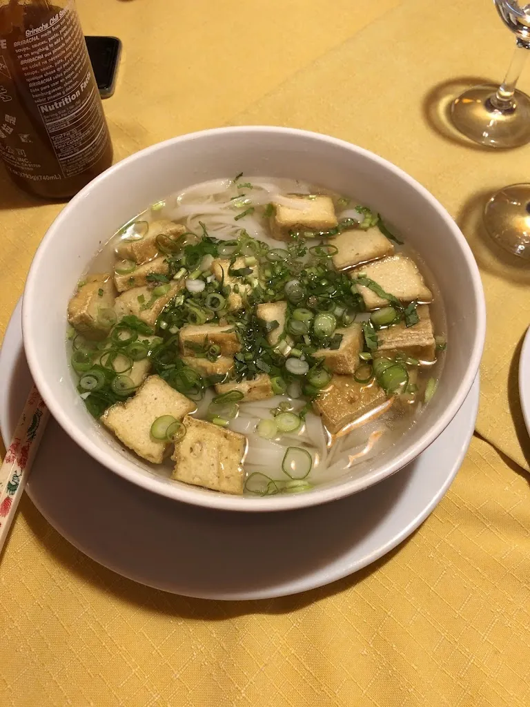 Sarah Rebecca_Truong-Giang Viet-Thai-Restaurant_Bitburg_reseña