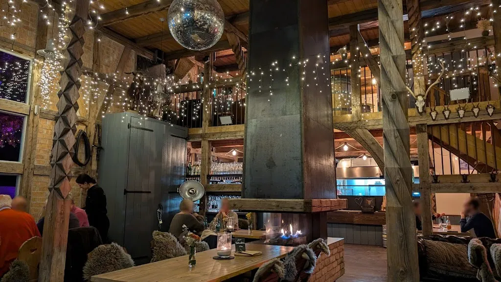 Hans-J. Peter_Rinderstall_Duderstadt_recensione