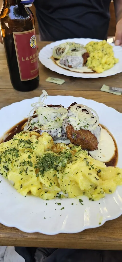 Nicole Mager_Forsthaus Sylvan Wandergaststätte_Bischbrunn_recensione