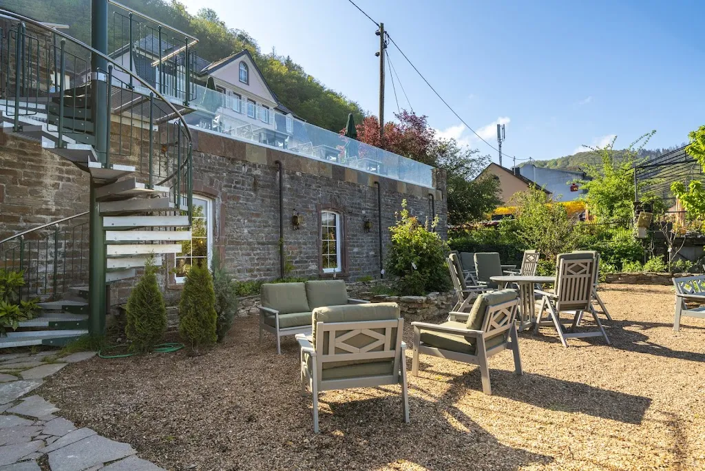 Historisches WEINHAUS der Ehrenburger Ritterschaft_Brodenbach_slider_image_3