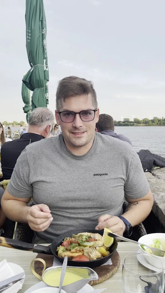 Dübelsbrücker Kajüt_Hamburg_slider_image_2