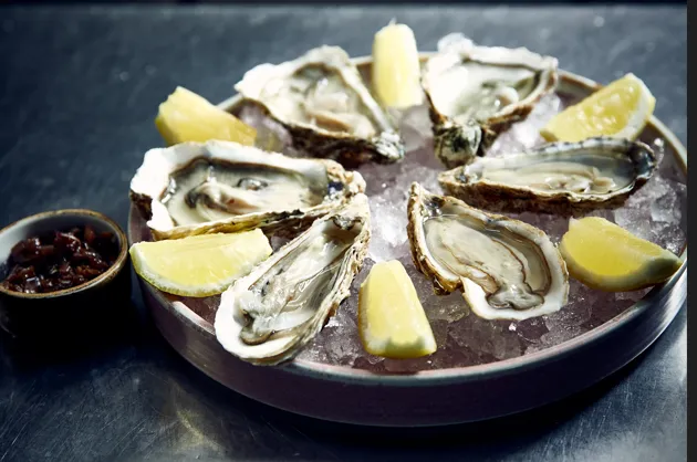 Menu_am kai | restaurant. seafood. drinks. elbblick_Hamburg_image_9