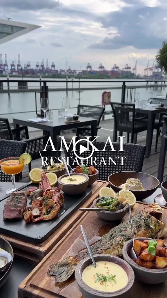 am kai | restaurant. seafood. drinks. elbblick_Hamburg_slider_image_2
