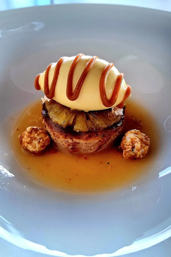 am kai | restaurant. seafood. drinks. elbblick_Hamburg_slider_image_3