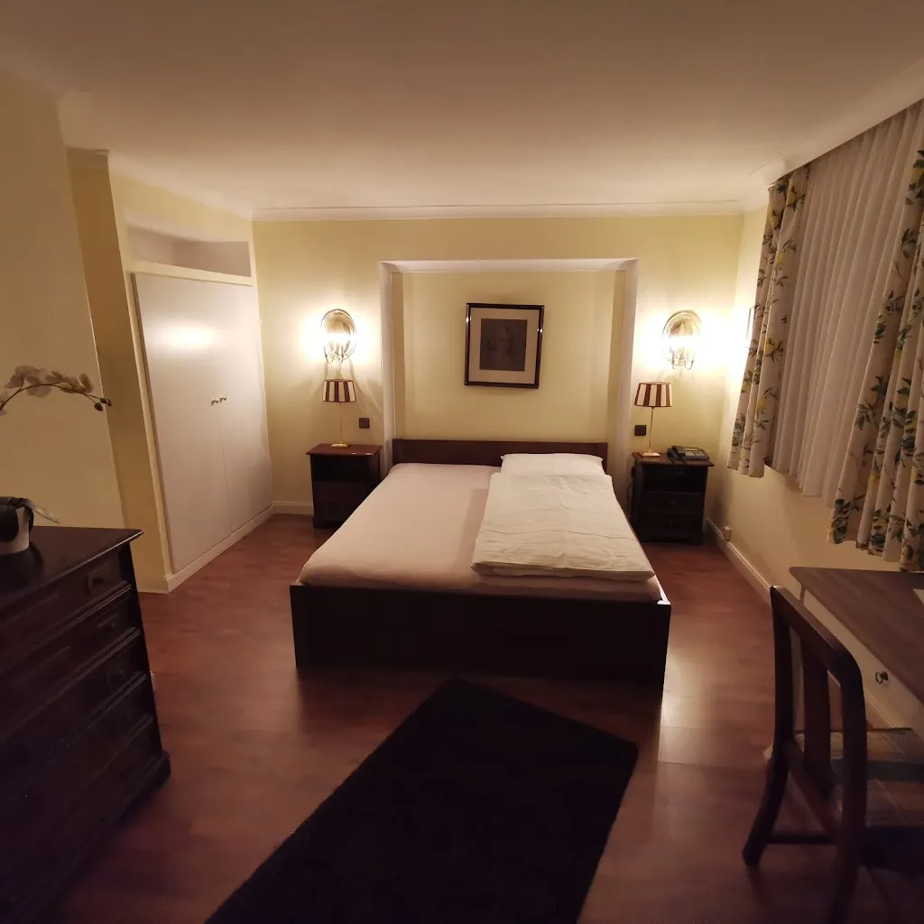 Schökels Hotel u. Restaurant_Elze_slider_image_2