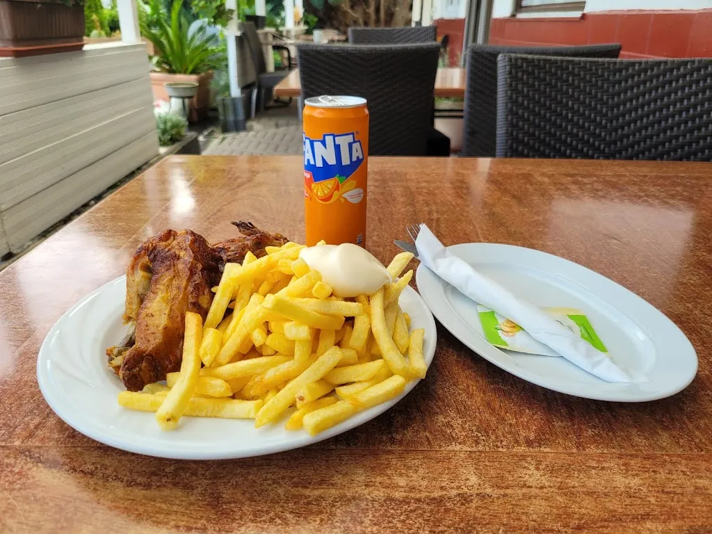 Hähnchenstube Elsdorf_Elsdorf_slider_image_2