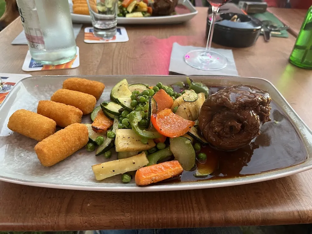 Sarah Qasrawi_Zum Adeligen Holze_Thedinghausen_review