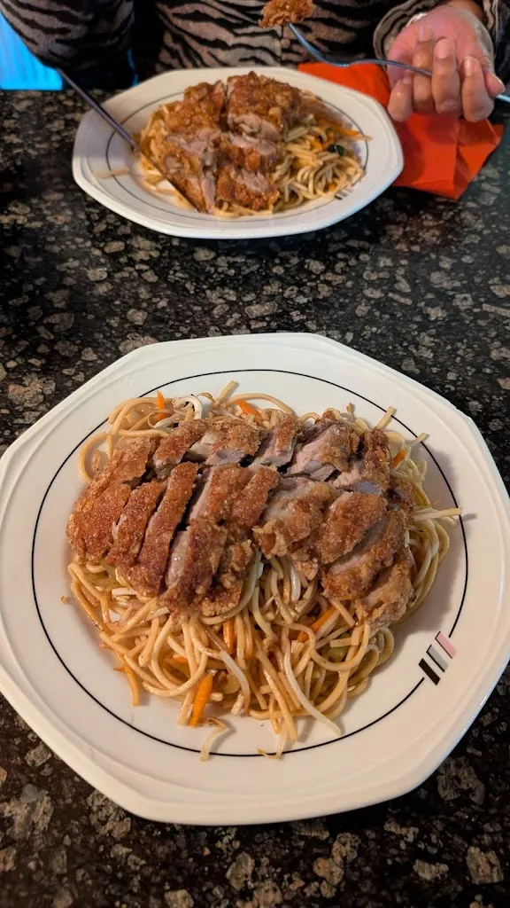 Joël Candelaria_Asia-Bistro_Emlichheim_review