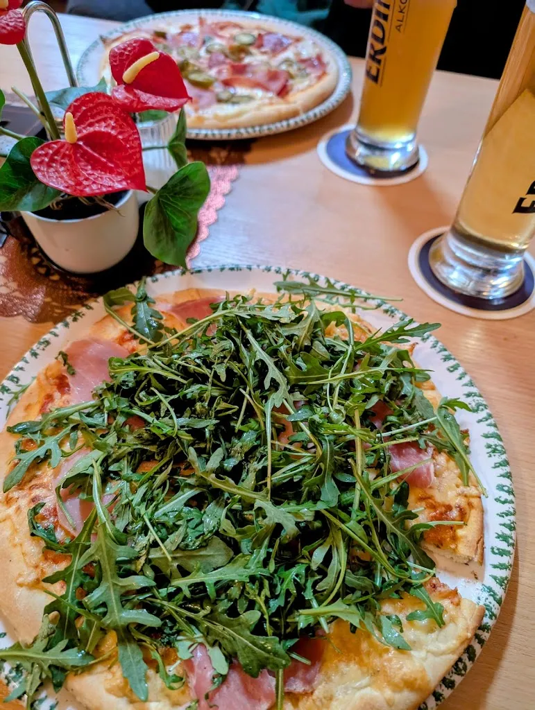 Hannah_Aschau-Blick_Eschede_review